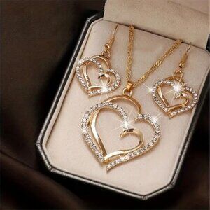 NEW!! Heart Shaped Zircon Pendant Necklace, Drop Earrings, 3 Piece Set - Gold
